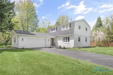 395 Canal Rd, Waterville, OH 43566