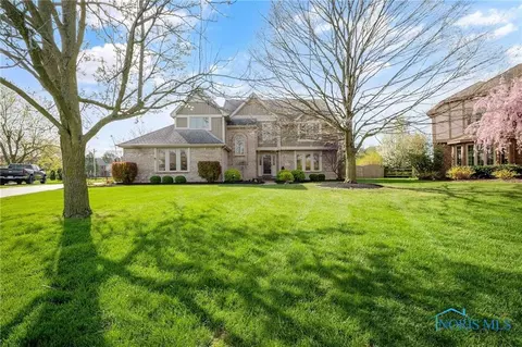 1512 Riverview Ct, Perrysburg, OH 43551