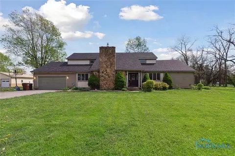 508 E Holmes St, Deshler, OH 43516