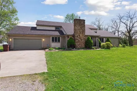 508 E Holmes St, Deshler, OH 43516 photo 2