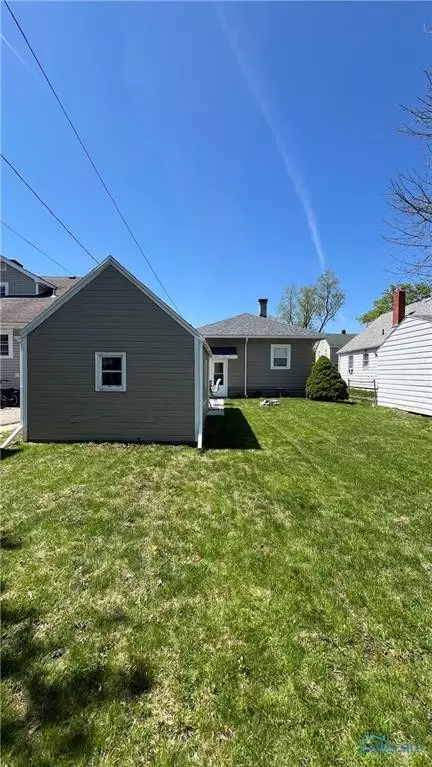 1720 Perth St, Toledo, OH 43607 photo 4
