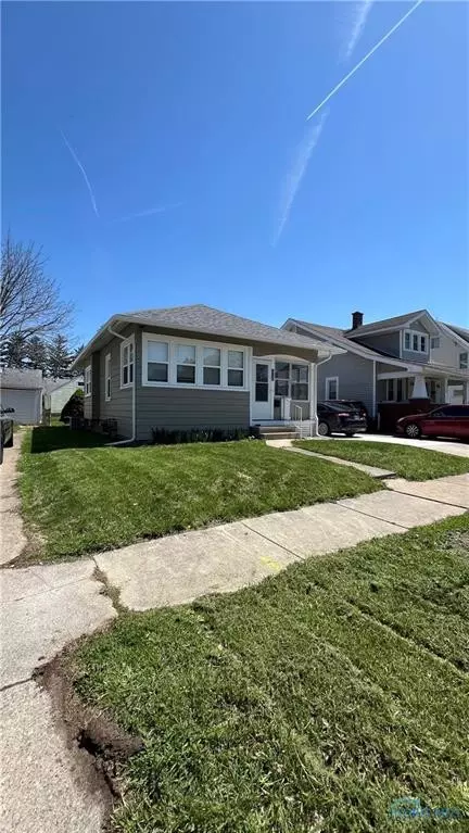 1720 Perth St, Toledo, OH 43607 photo 2