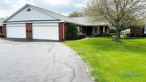 1401 Van Buren St #28, Fostoria, OH 44830
