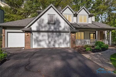 544 Jacqueline Ct, Holland, OH 43528