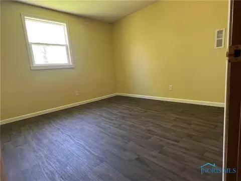 112 Oak Meadows Dr, Bryan, OH 43506 photo 23