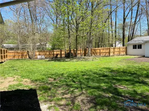 112 Oak Meadows Dr, Bryan, OH 43506 photo 27