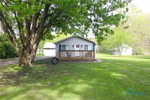 2763 N Downing Rd, Genoa, OH 43430