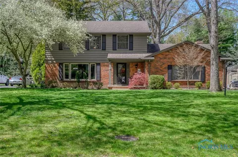 4415 Mockingbird Ln, Toledo, OH 43623