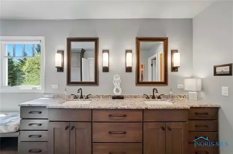 4357 Brookside Rd, Ottawa Hills, OH 43615 photo 27