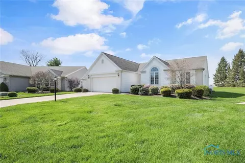 4506 Woodridge Dr, Sandusky, OH 44870
