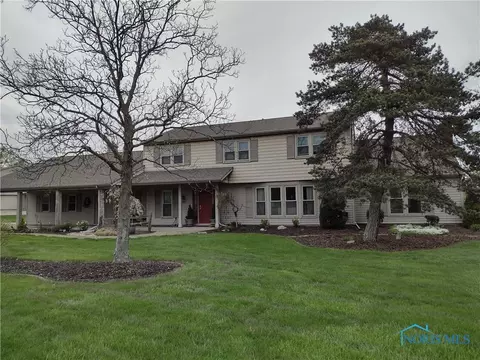 124 Country Club Rd, Bryan, OH 43506
