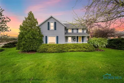 5821 N Benton Carroll Rd, Oak Harbor, OH 43449
