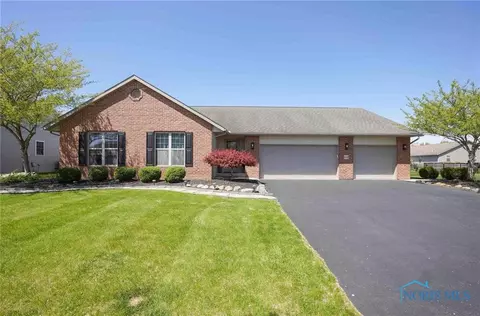 1110 Homestead Dr, Findlay, OH 45840