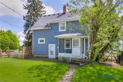 229 E Harrison St, Maumee, OH 43537 photo 4