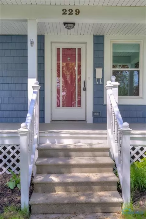 229 E Harrison St, Maumee, OH 43537 photo 7