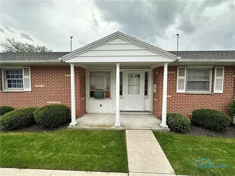 716 N Union St #B, Fostoria, OH 44830