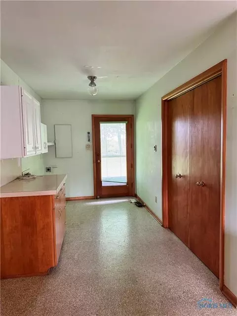 980 E Riverview Ave, Napoleon, OH 43545 photo 20