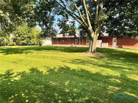 980 E Riverview Ave, Napoleon, OH 43545 photo 4
