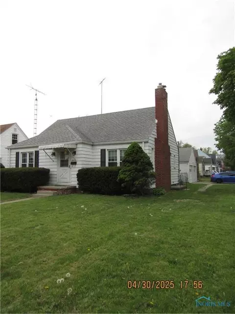 4141 Douglas Rd, Toledo, OH 43613