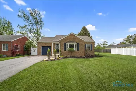 201 Lindsay Ave, Tiffin, OH 44883