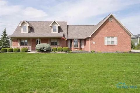 2028 Lakeland Dr, Findlay, OH 45840
