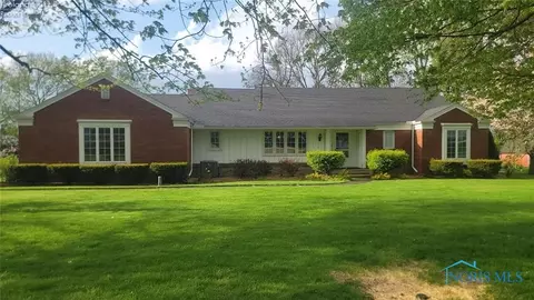 18225 W Portage River South Rd, Elmore, OH 43416