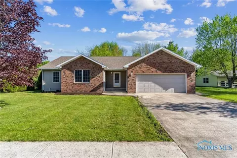 504 Clint Dr, Ada, OH 45810