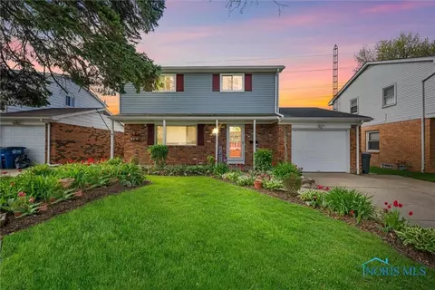 801 Regina Pkwy, Toledo, OH 43612
