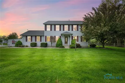 2359 Mckinley Dr, Perrysburg, OH 43551