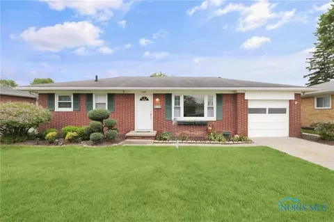 1137 Rosedale St, Maumee, OH 43537