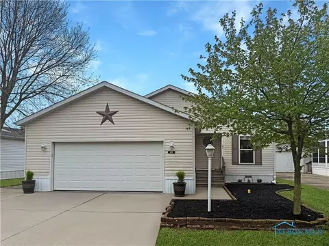 14900 County Road H #41, Wauseon, OH 43567
