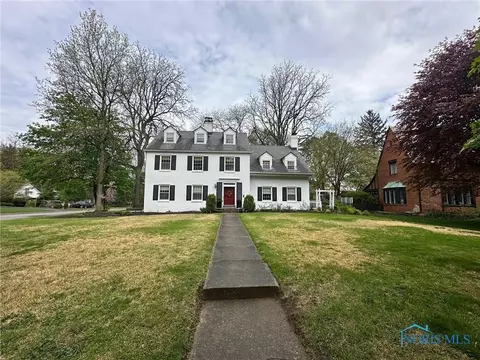 3766 Edgevale Rd, Toledo, OH 43606