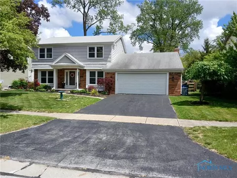 4718 Weldwood Ln, Sylvania, OH 43560