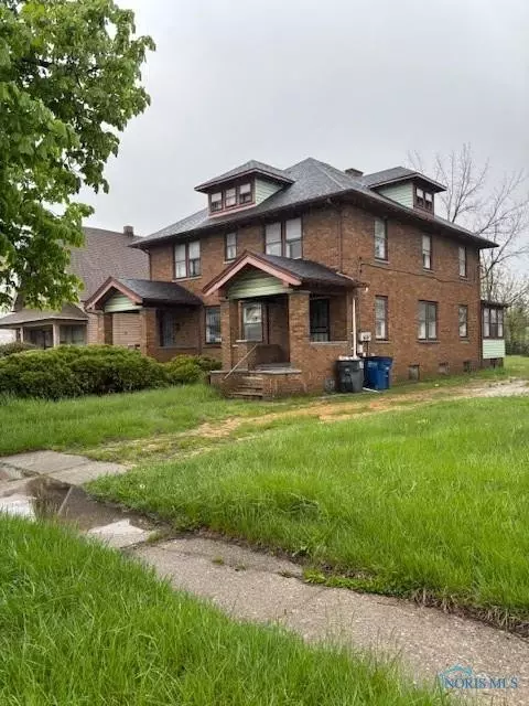 1048 Campbell St, Toledo, OH 43607 photo 3