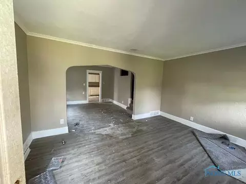 1048 Campbell St, Toledo, OH 43607 photo 5
