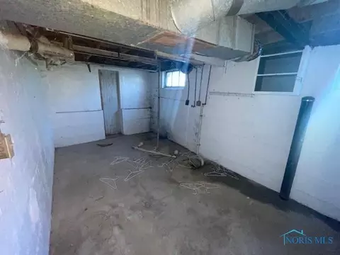 1048 Campbell St, Toledo, OH 43607 photo 22