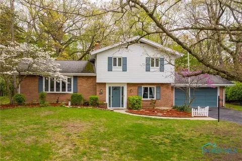 5912 Brookson Rd, Sylvania, OH 43560