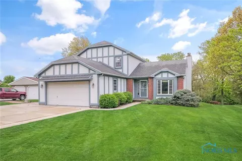 30272 Bates Rd, Perrysburg, OH 43551