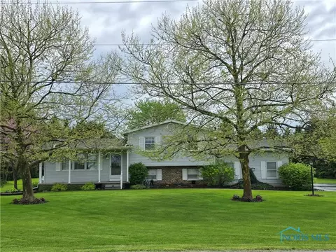 13941 Hannah Rd, Bowling Green, OH 43402