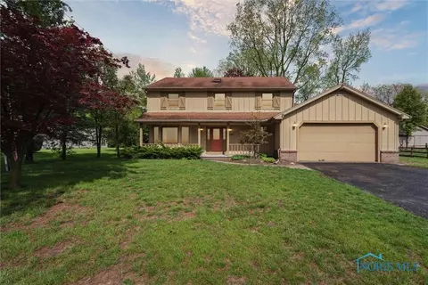 2560 Sequoia Dr, Toledo, OH 43617