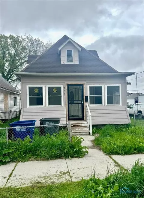 2108 N Michigan St, Toledo, OH 43611