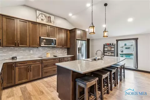 308 E Main St, Vanlue, OH 45890 photo 9