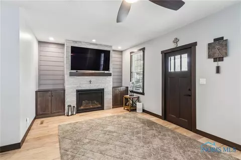 308 E Main St, Vanlue, OH 45890 photo 6