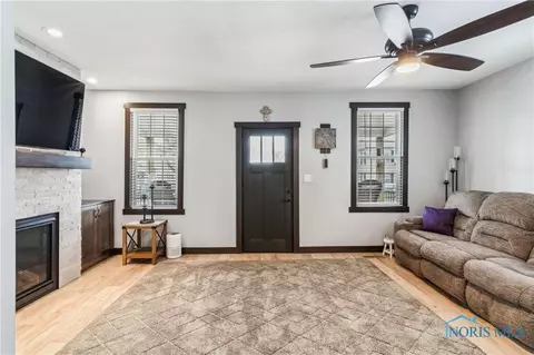 308 E Main St, Vanlue, OH 45890 photo 5