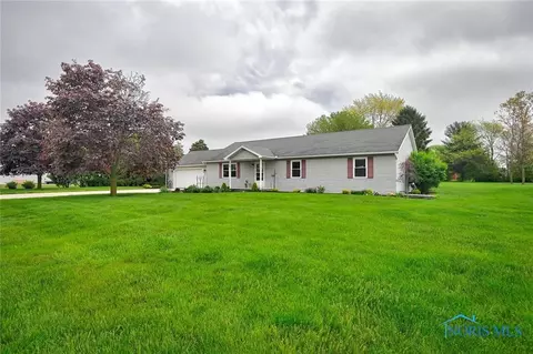 615 Sherman St, Pandora, OH 45877
