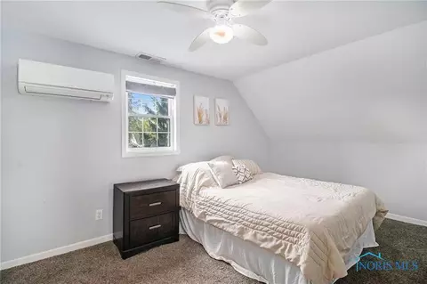910 E High St, Bryan, OH 43506 photo 15
