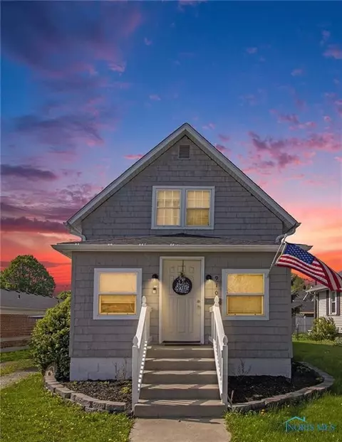910 E High St, Bryan, OH 43506