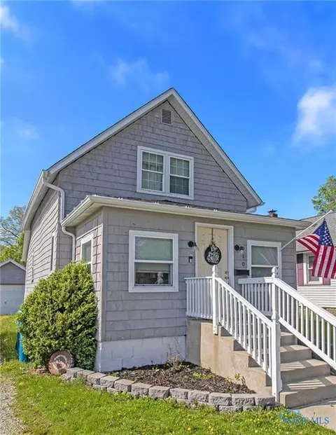910 E High St, Bryan, OH 43506 photo 3