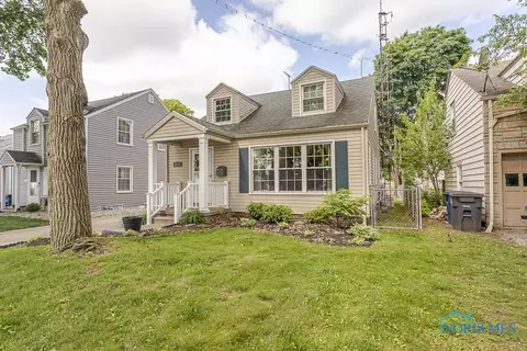 3555 Larchmont Pkwy, Toledo, OH 43613