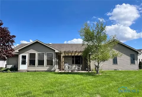 844 Sunset Dr, Findlay, OH 45840 photo 2
